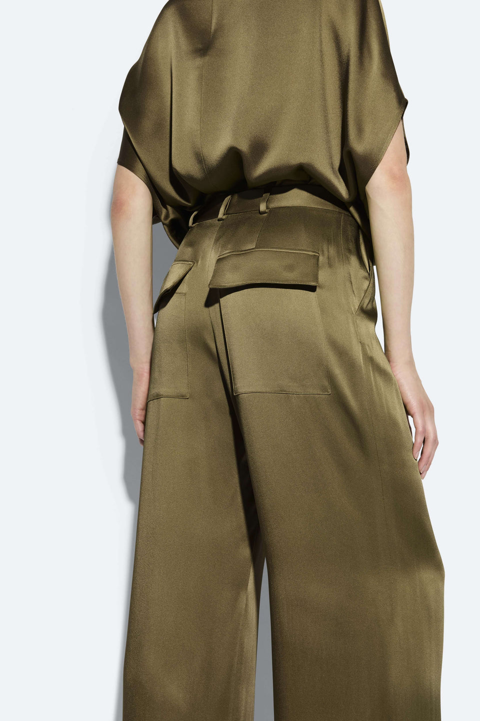 Satin Relaxed Pleated Pant