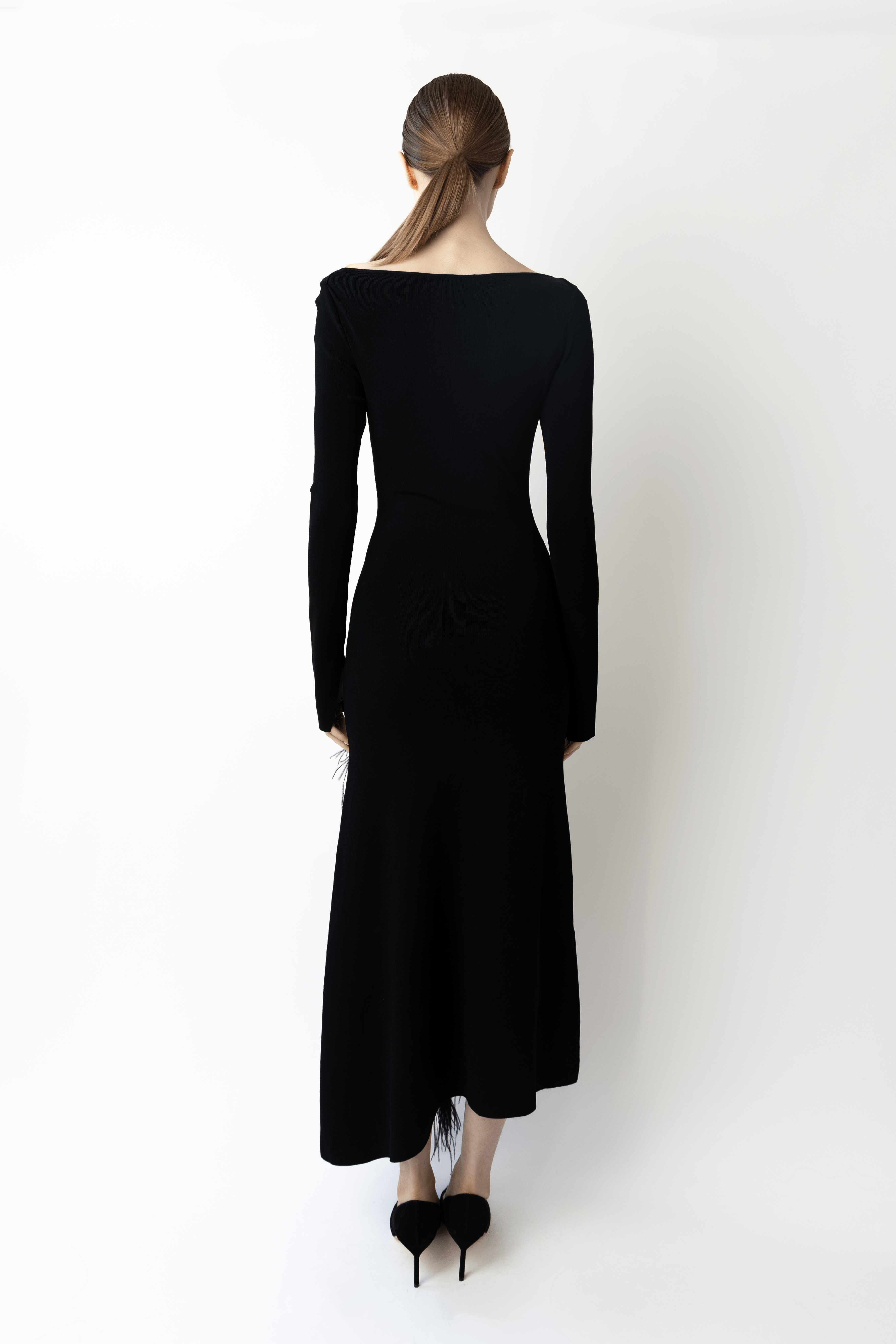 Matte Viscose Boatneck Dress With Feathers - LAPOINTE