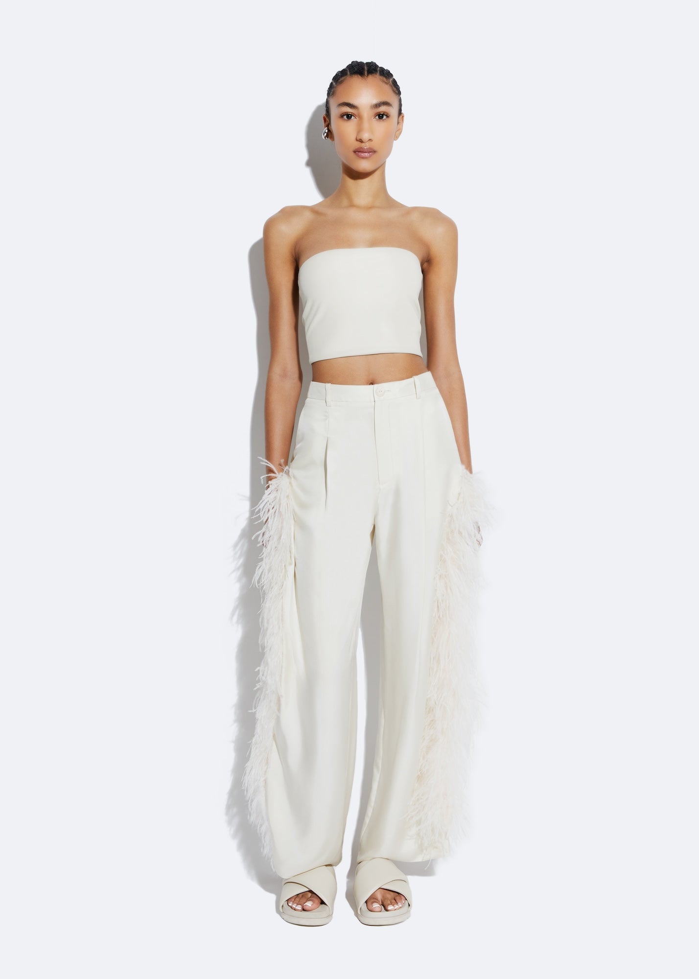 Silky Twill Pleated Pant With Feathers