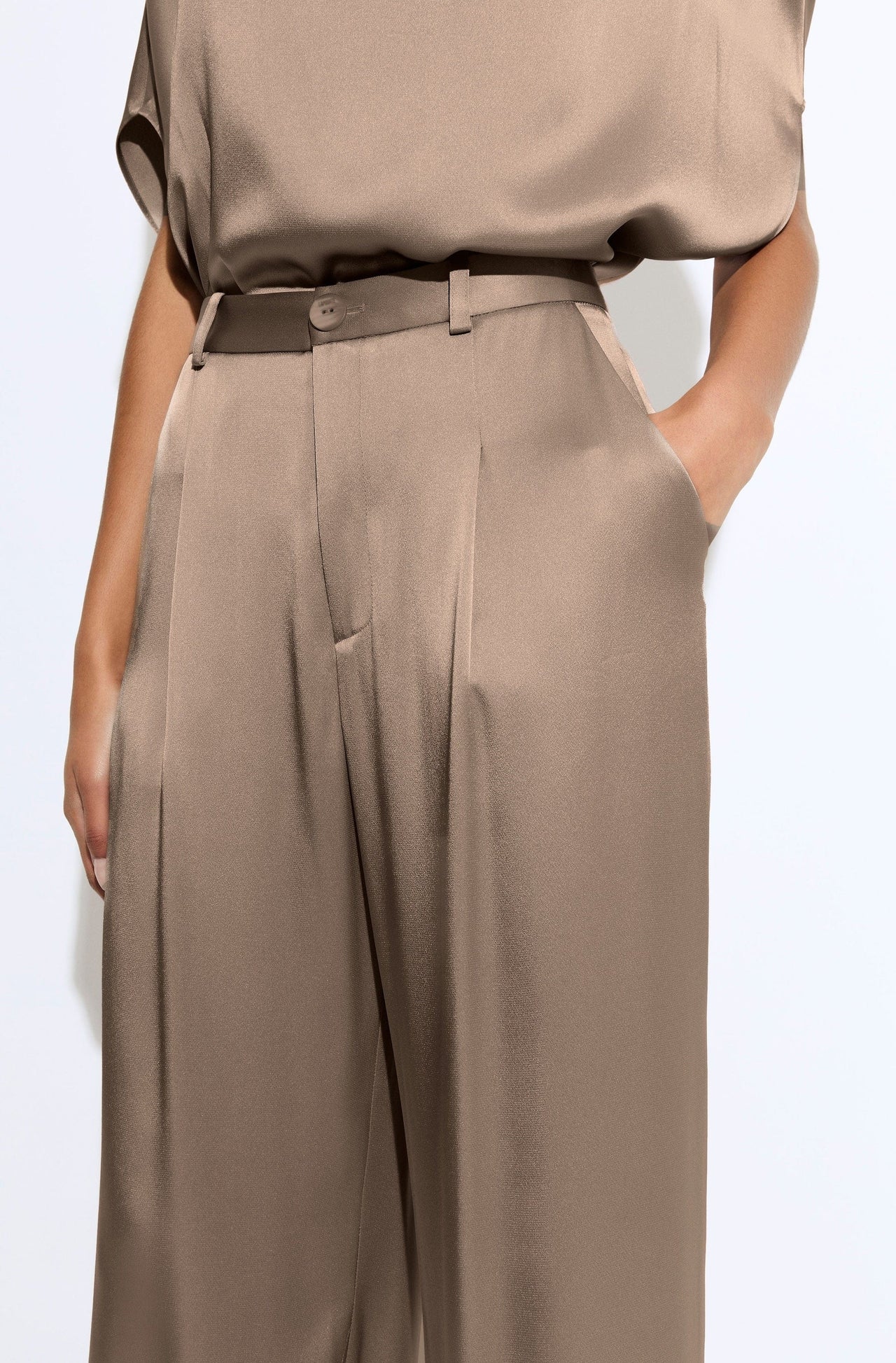 Satin Relaxed Pleated Pant - LAPOINTE