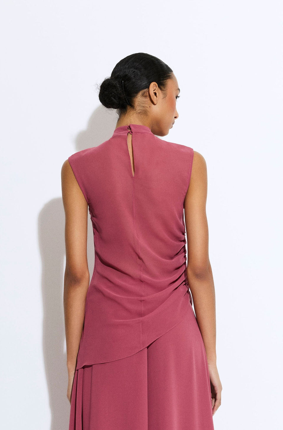 Lightweight Georgette Mock Neck Ruched Top - LAPOINTE