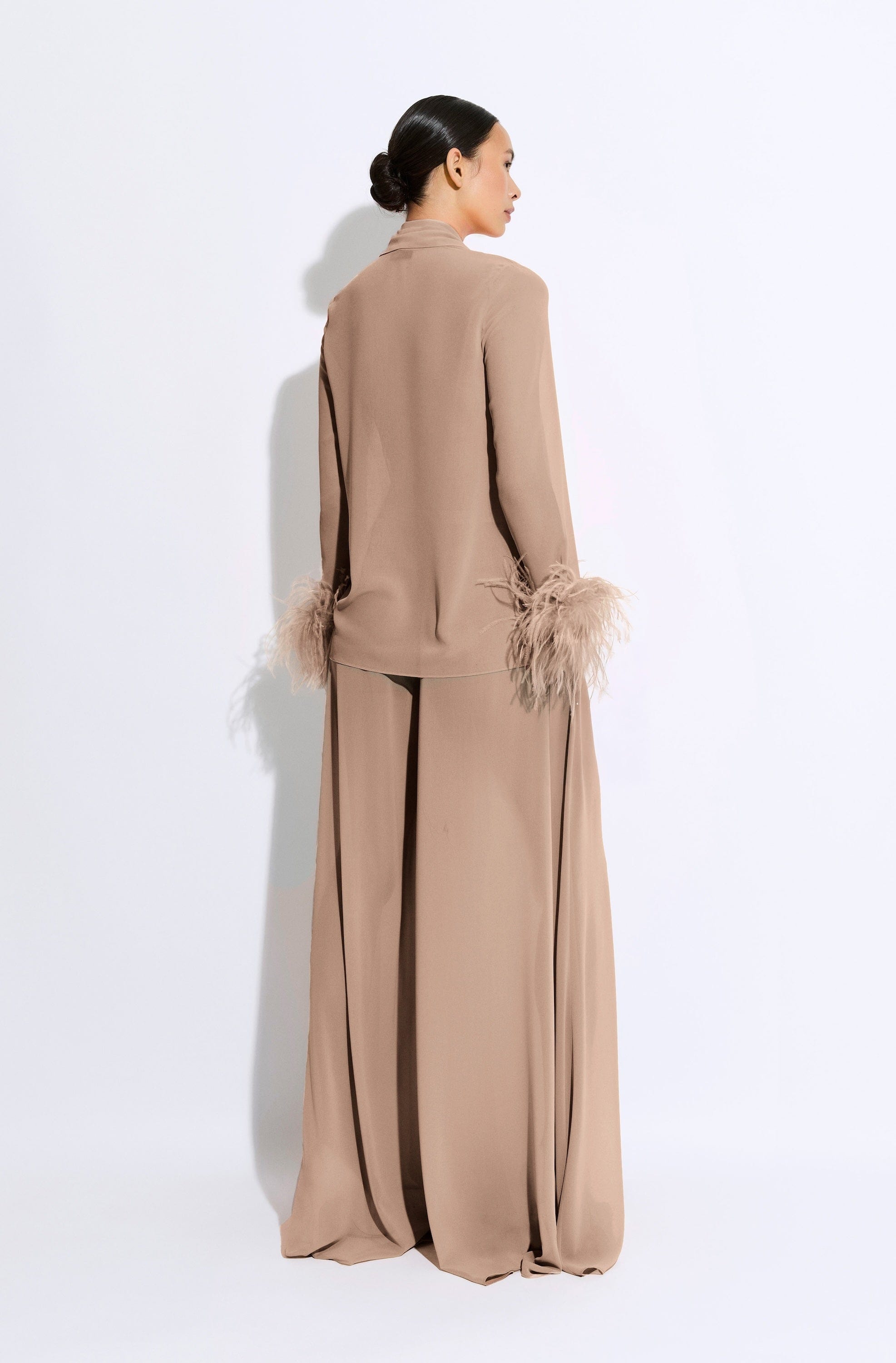 Lightweight Georgette Scarf Top With Feathers - LAPOINTE