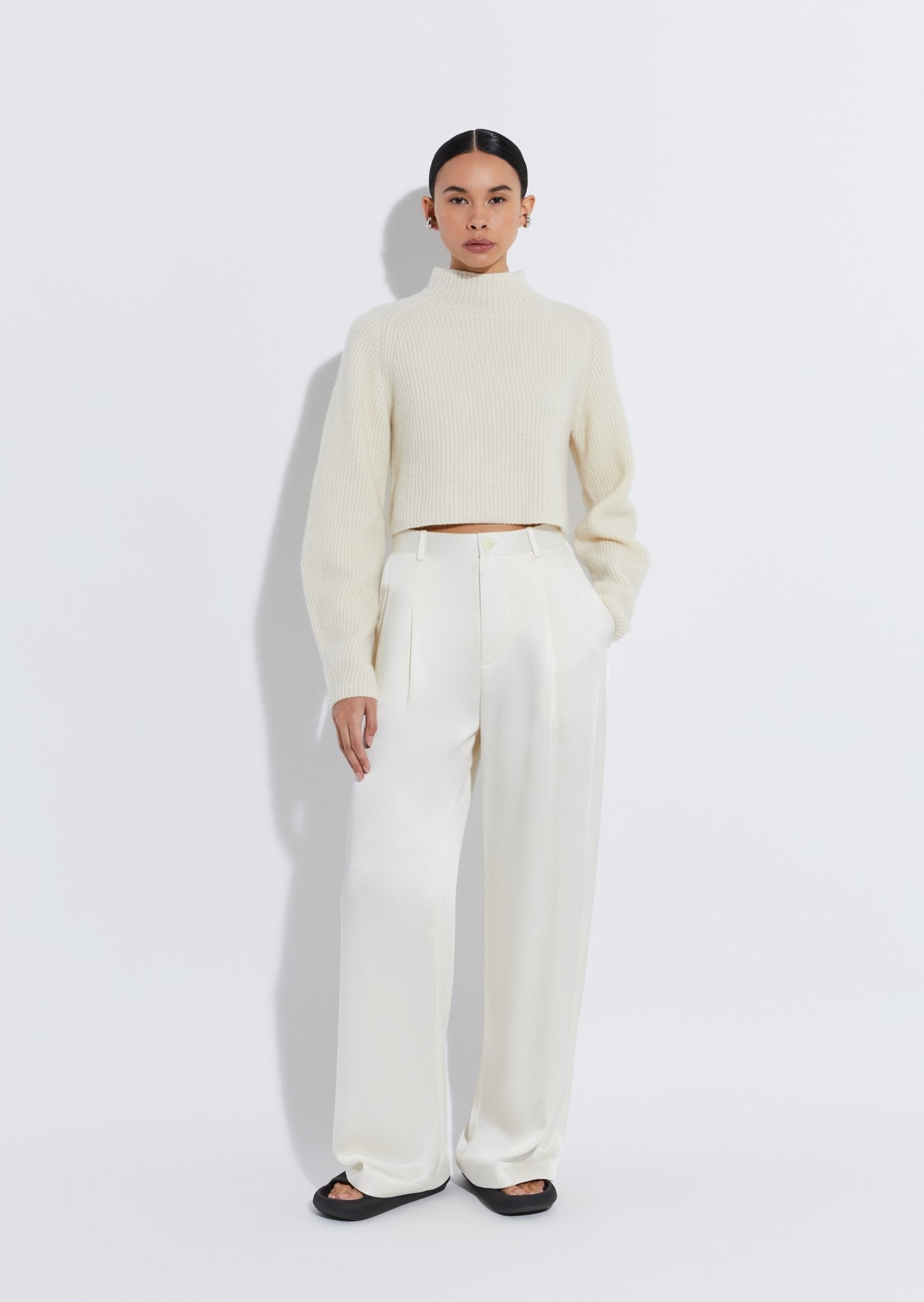 Cashmere Silk Cropped Raglan Sweater - LAPOINTE